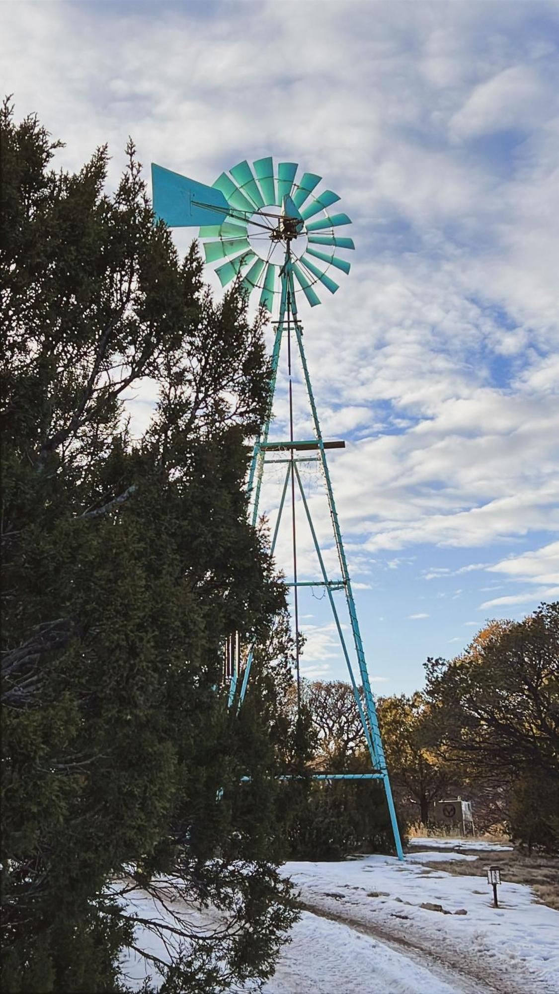 Silver Bullet Airstream, El Mistico Glamping Ranch Nogal エクステリア 写真